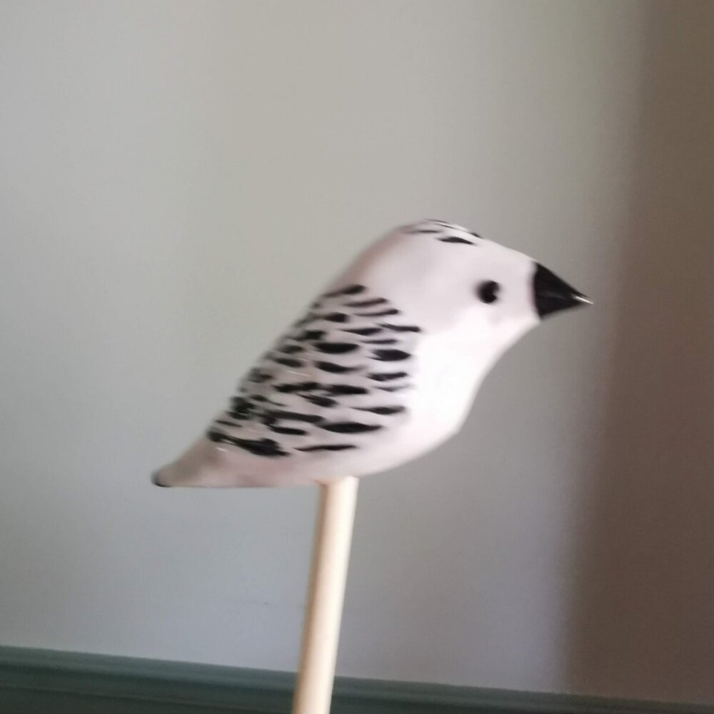 Handmand Ceramic Snow Bunting Bird on a Stick, Garden Decor - Picture 3 of 5